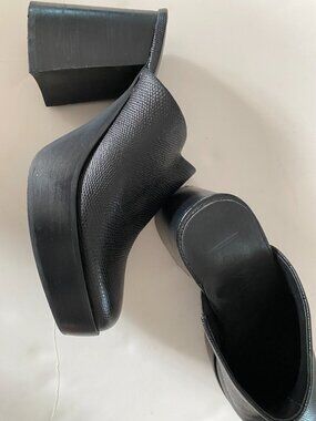 Eric Javits Mule Clogs 9 Black Leather Lizard Genevieve Heeled Non Skid